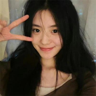 绿茵春色
